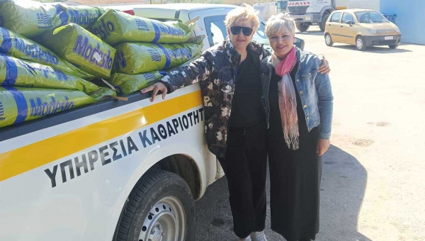 Δωρεάν ζωοτροφές δύο τόνων διέθεσε η κυρία Δήμητρα Κατσαφάδου στο Δήμο Ναυπλιέων