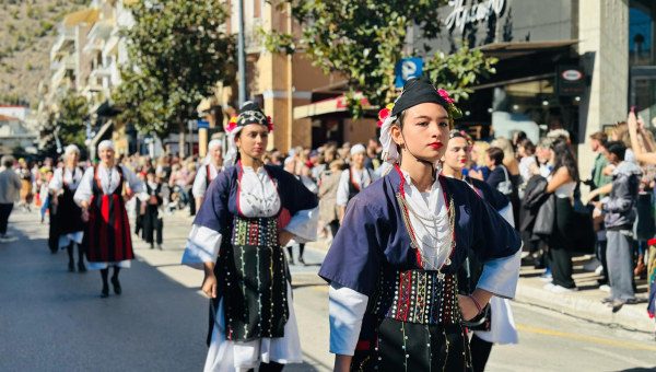 (Φώτο) Εικόνες από την παρέλαση για την 28η Οκτωβρίου στο Άργος