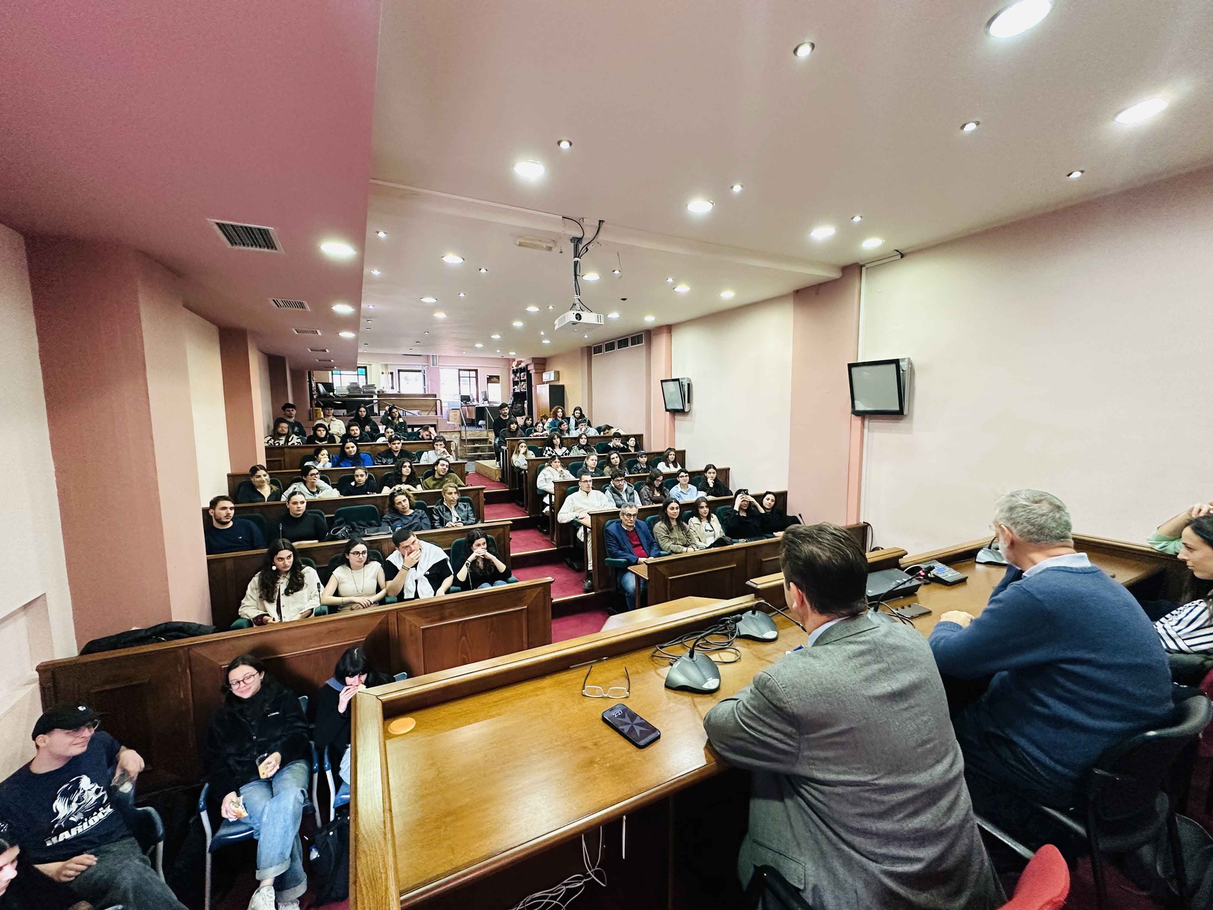 Άργος: Την πόλη του Άργους επισκέφθηκαν 75 προπτυχιακοί φοιτητές της Πολυτεχνικής Σχολής του Πανεπιστημίου Πατρών 